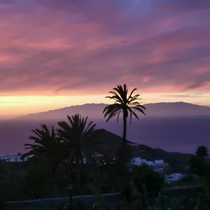 https://casa-rural-mara.in-canary-islands.com
